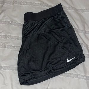 Nike Mesh Shorts - XL